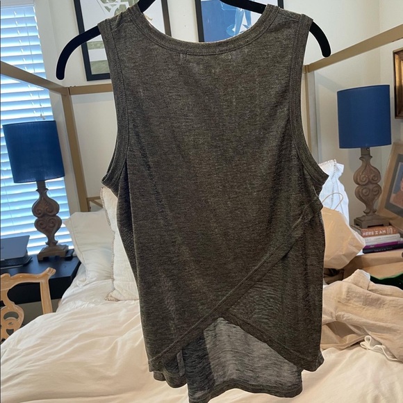 Sam Edelman shimmer tank - Picture 5 of 5